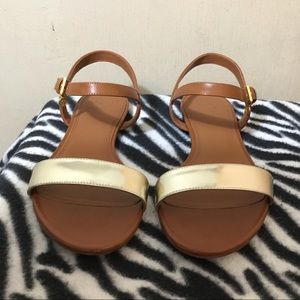 NWT TORY BURCH FLATS